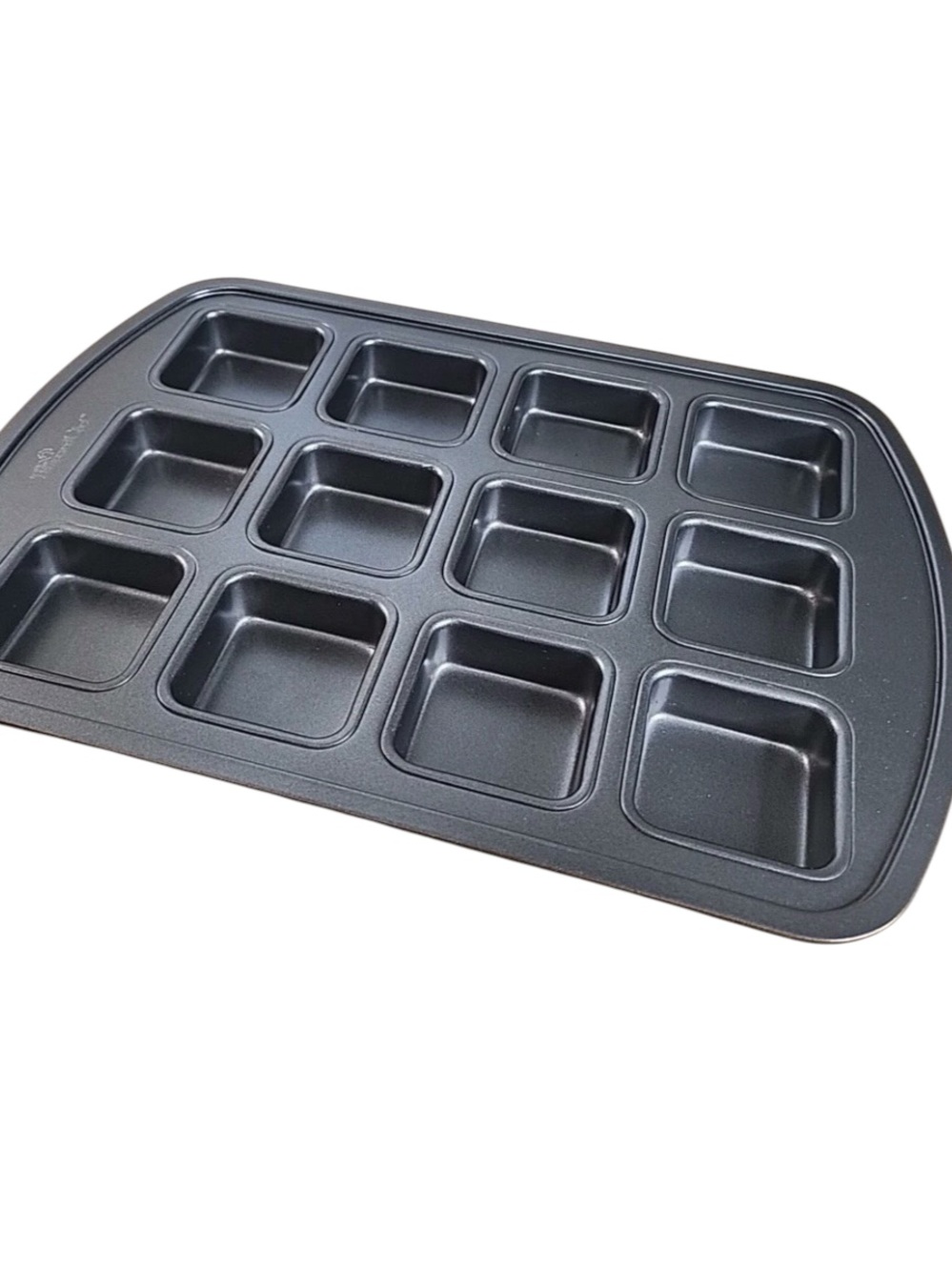 Pampered Chef Non-Stick 12-Well Brownie
Pan Gray Metal Rectangle MPN 1544
